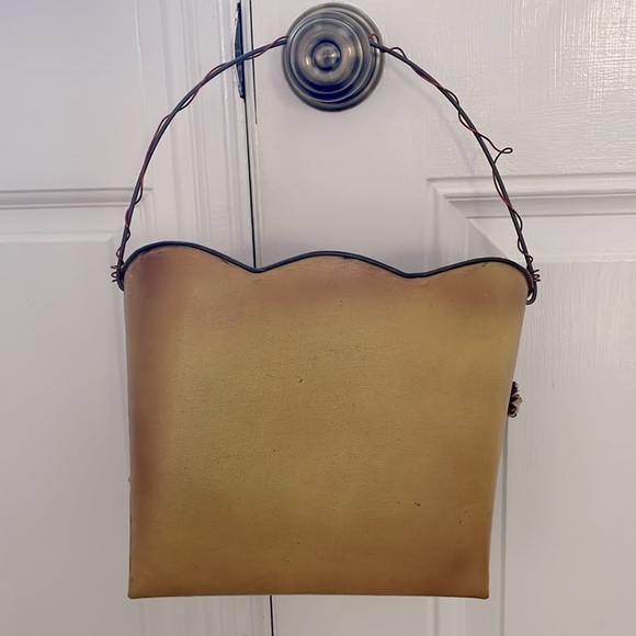 Metal holiday card basket. Collect holiday cards in this hanging basket. - Picture 2 of 5